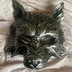 Wolf mask